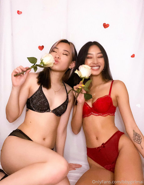 Bluekittyy perfekte pornographische fotos