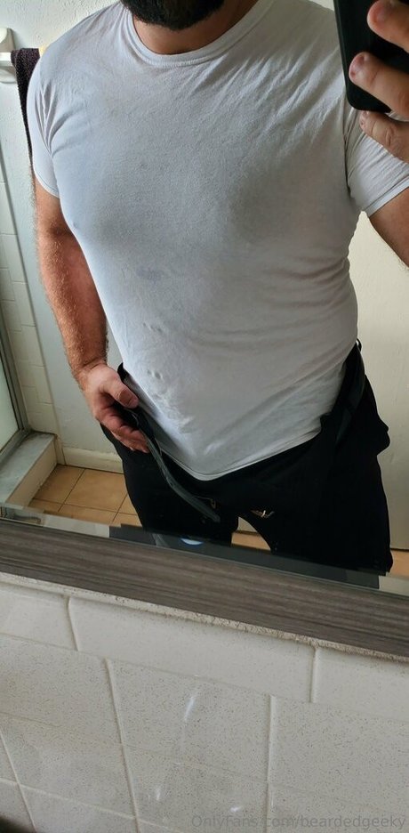beardedgeeky heiße akt bild