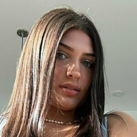 Fayekytsya model sex bild