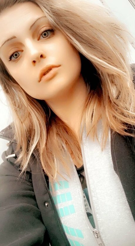 blonde lesbische onlyfans top nette bild