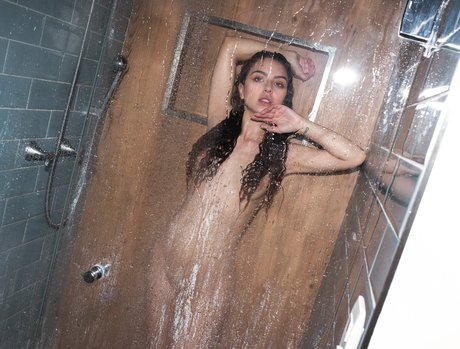 Garza Magazine freie akt fotos