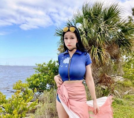 yuricosplayer schauspielerin kunst bilder