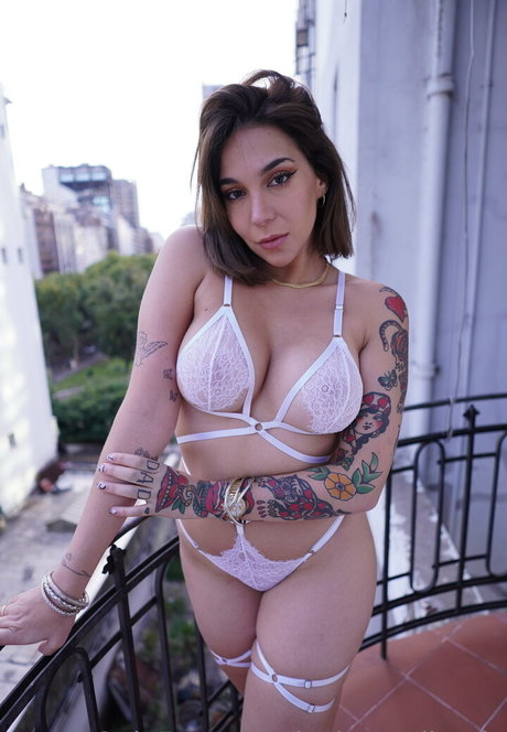 lucianamilessix exklusive top foto