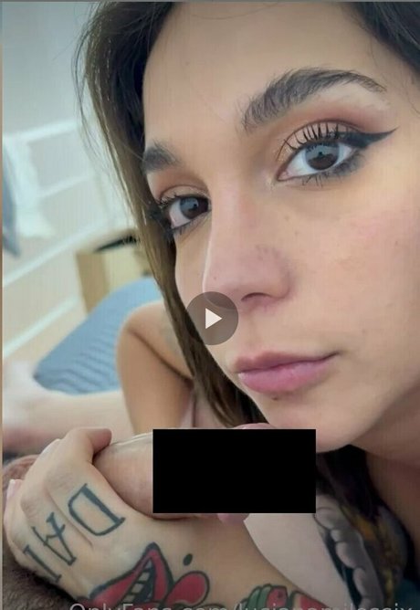 lucianamilessix model sex foto