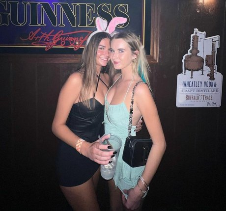 Maddie Gilmore porno nackt bilder