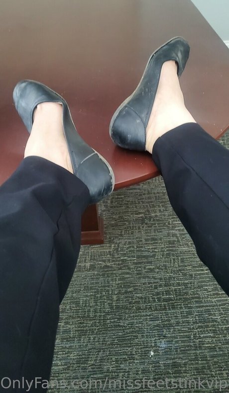 missfeetstinkvip nackt archiv