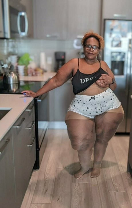 ms thickerthan nackt perfekte bilder