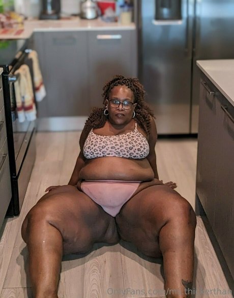 ms thickerthan pornostar sexy fotos