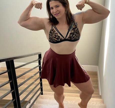 Eva The Supergirl xxx erotische galerien