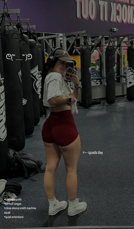 midget miki heiße erotische galerie