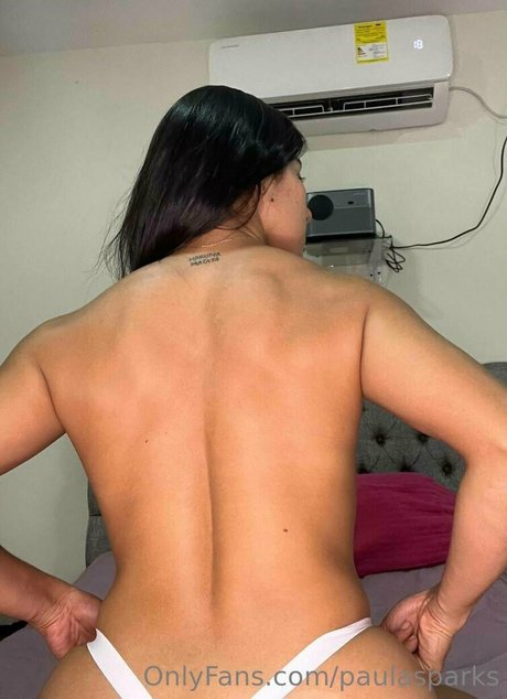 Paula Sparks nackt sexy galerien