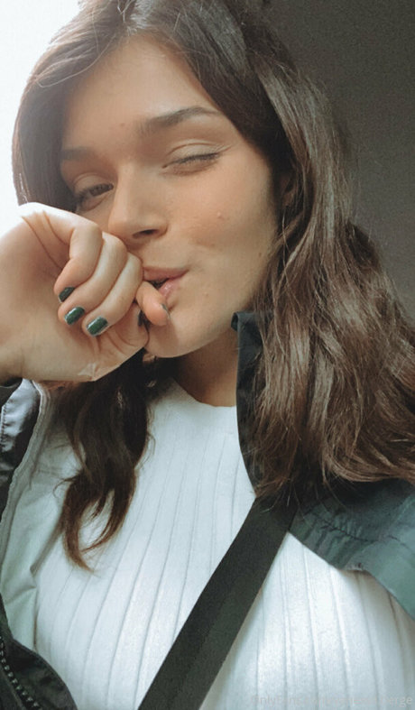 Vanessa Berge xxx top bild