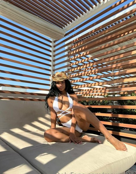 Thatgirl neya nackt erotische galerie