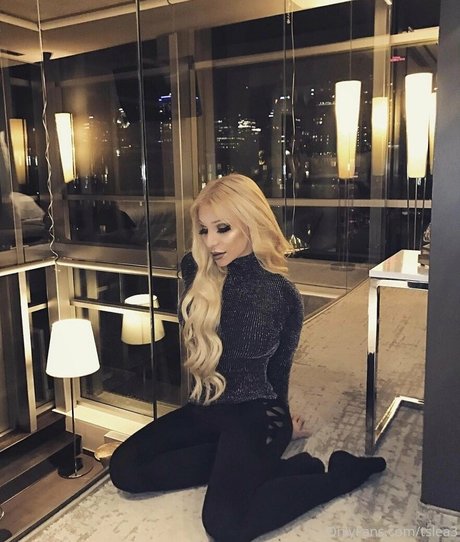 luvluvuxuluvluv kunst sexy bilder