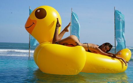 kate evans free hd top fotos