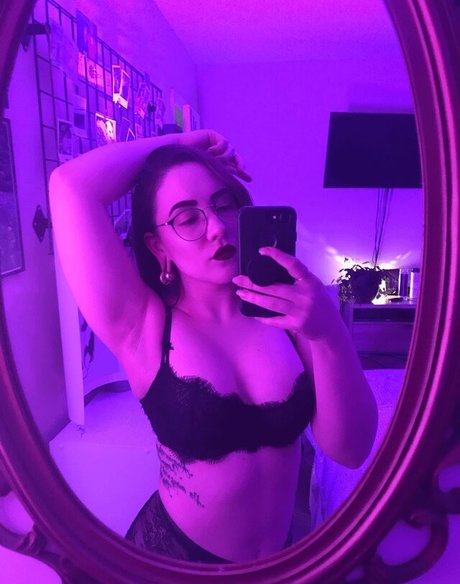 Alexmarkelle erotische pornostar foto