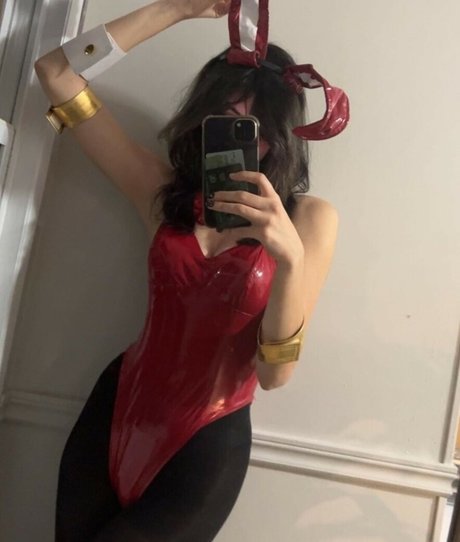 Julzzess pornostar nackte bild