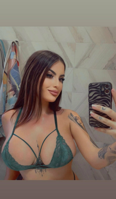 alexiaalove nacktheit foto