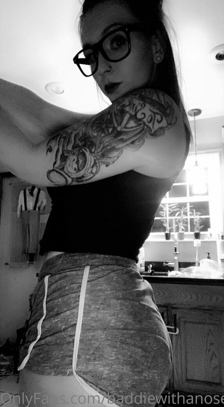 hausfrauen-onlyfans erwachsene top foto