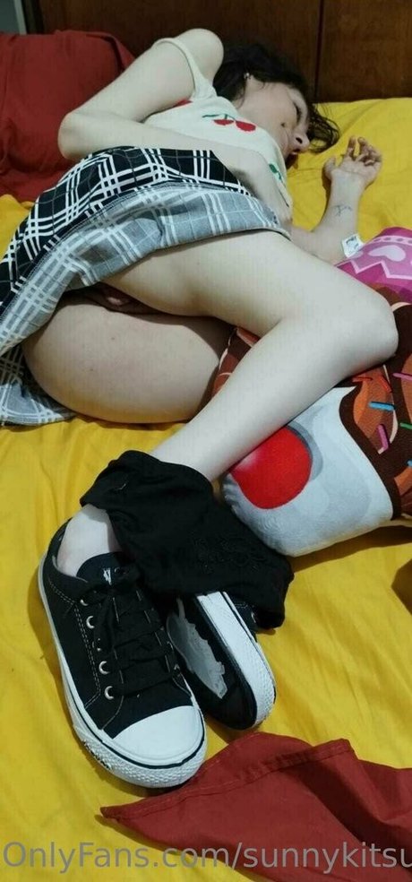 sunnykitsunexo hd pornographische bild