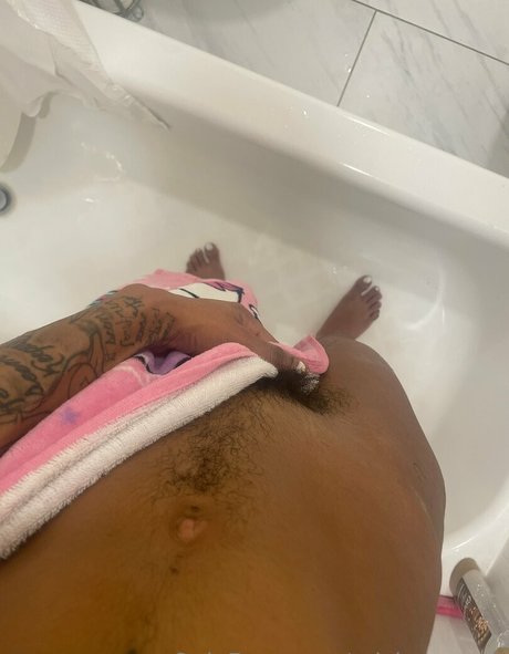 mickeymooh nacktheit schöne bilder