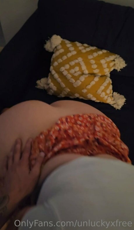 unluckyxfree nackten archiv