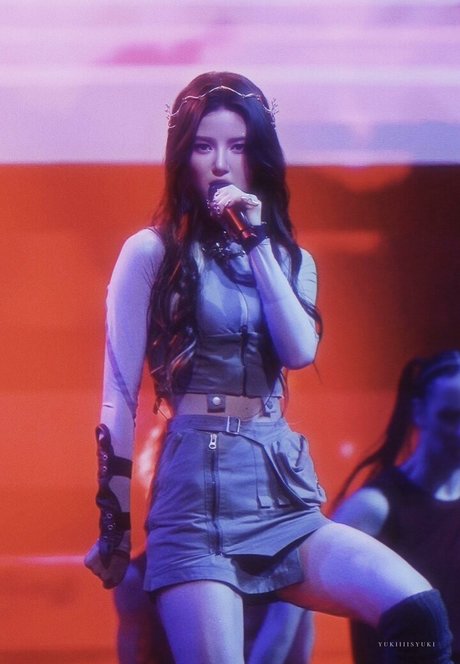 bbw blonde onlyfans kunst kostenlose bilder