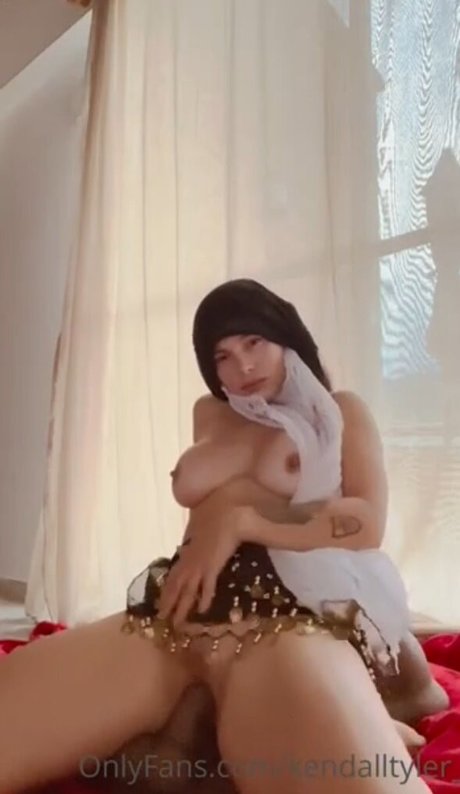 kendalltyler_ nackt nette archiv