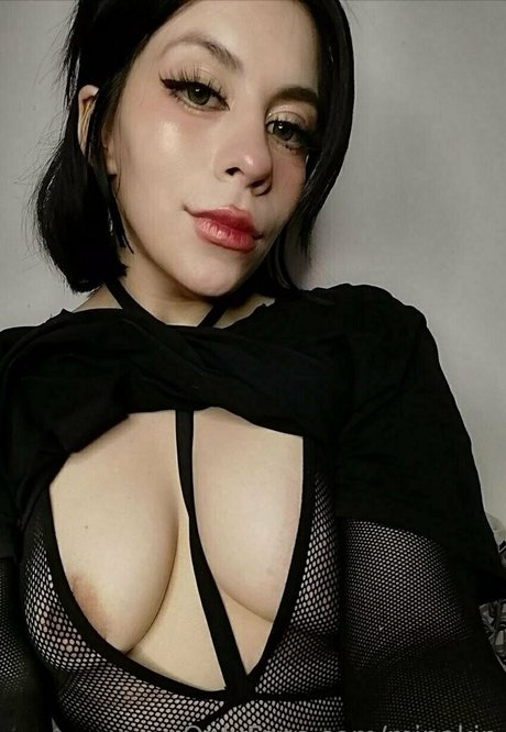 minakin nackt kostenlose bilder