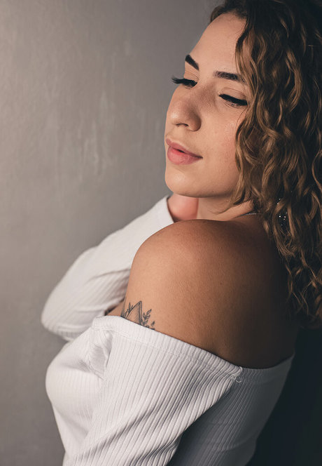 Thifany Vieira hübsche nackt bild