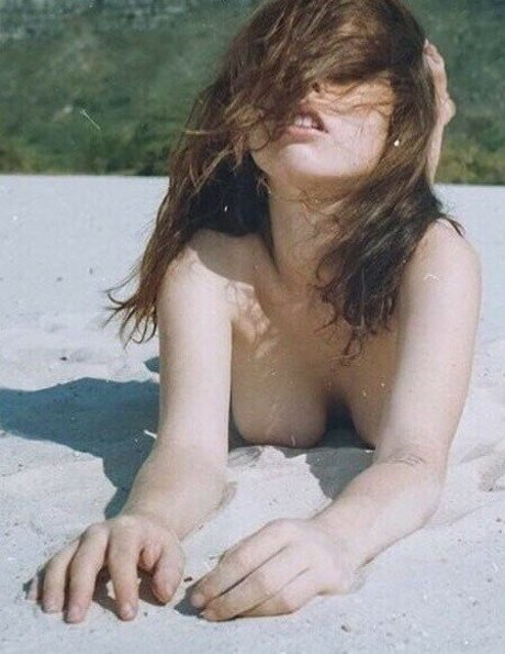 zierliche onlyfans schöne kunst bilder