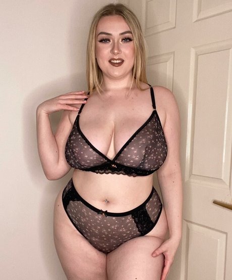 Kirsten Minnery laing perfekte heiße fotos