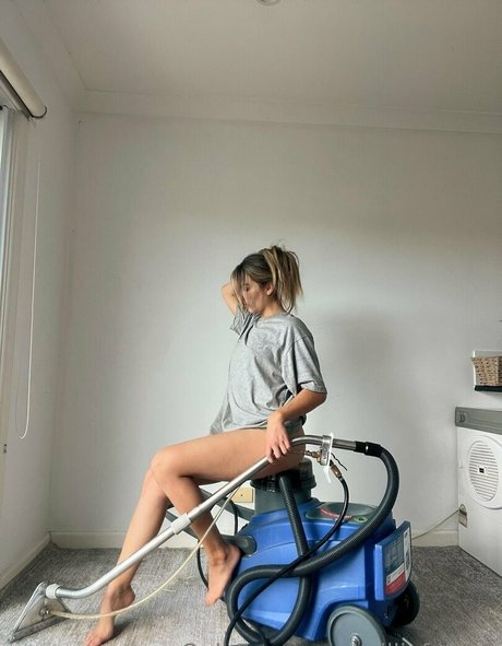 Love Island Millie kostenlose porno fotos