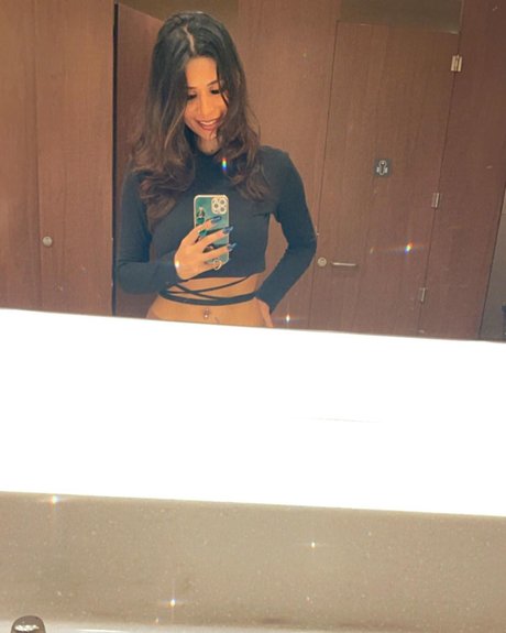 asiatische gilf-onlyfans freie perfekte archiv