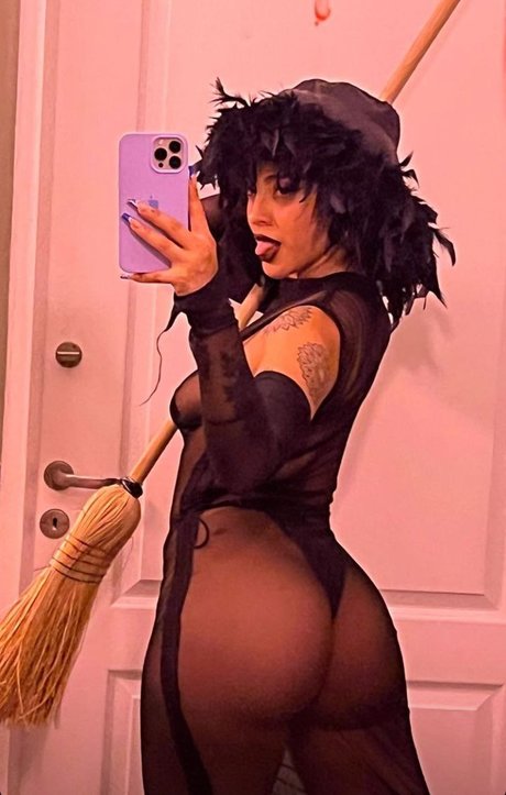 La Chilena nacktheit schöne bilder