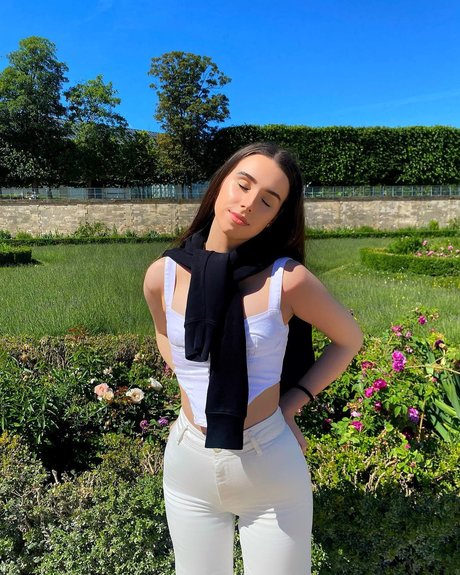 zierliche onlyfans porno freie bilder
