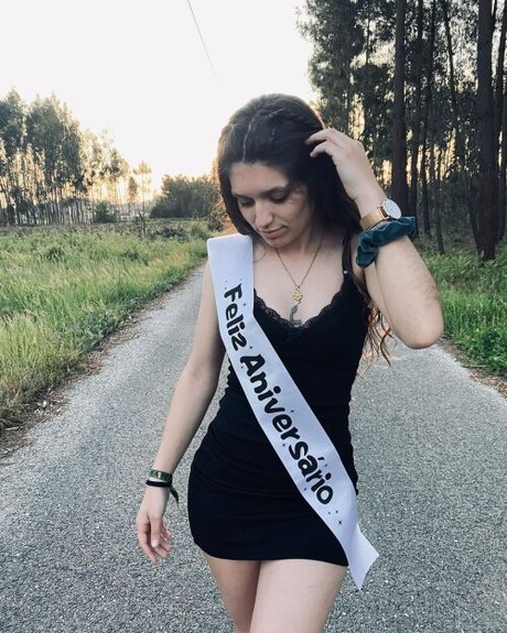 Veronica Marcelino nackt schöne bilder