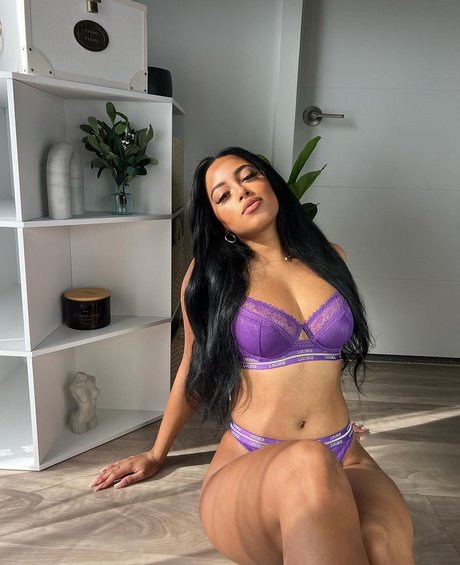 Jonica Keating erotische top galerie