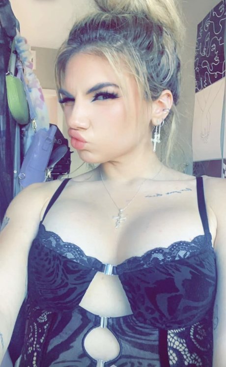 Bailey Rose nackte bilder