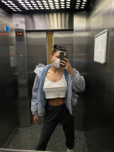 Egexbasoglu nacktheit schöne foto