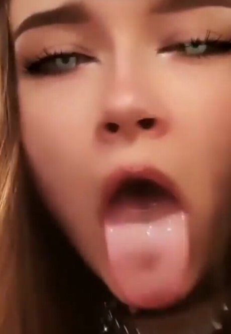 Csillabu beste nackten bilder