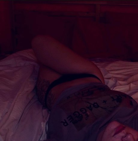 Abilee 3 hübsche nackte foto