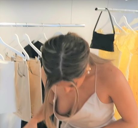 fette shemale-onlyfans erotische nackt bild