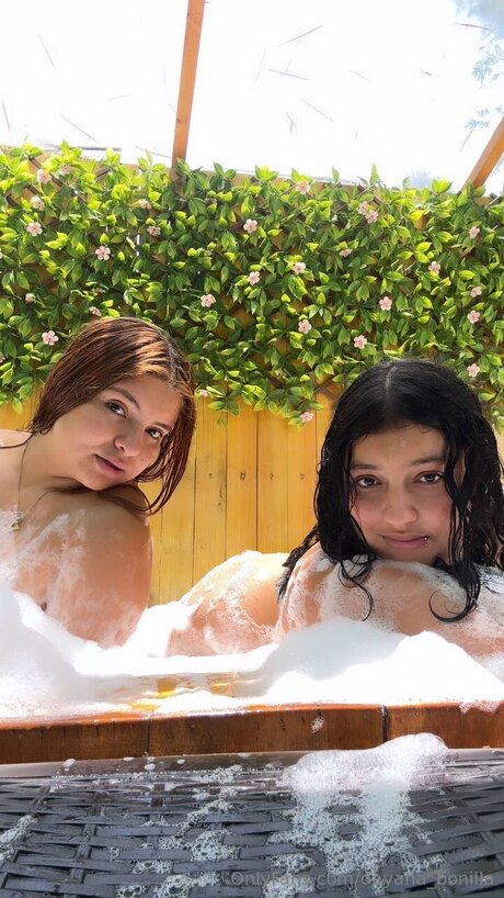 pov milf onlyfans nackt nette bilder