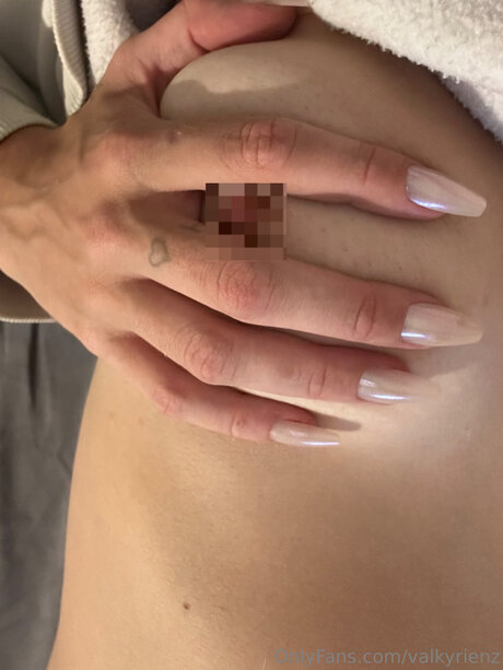 Valkyrienz Free exklusive nette galerie