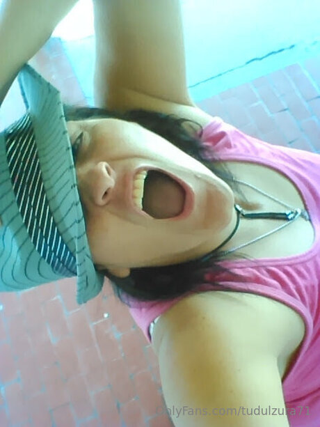 Tudulzura71 erotische pornografische bilder