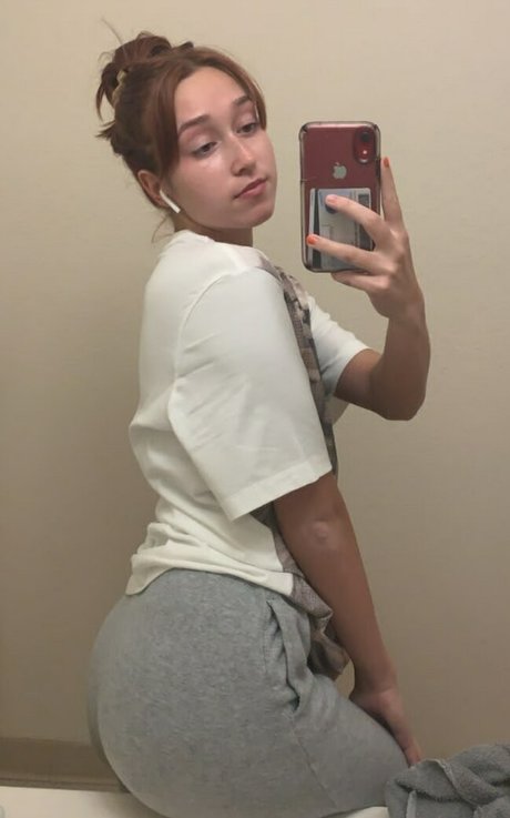 schlanke onlyfans freie exklusive bild