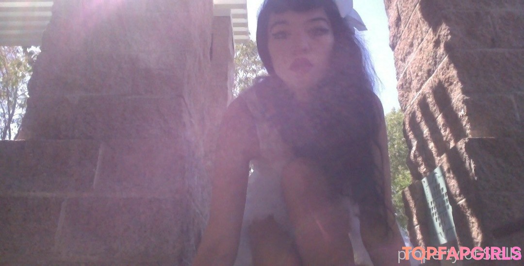 zierliche onlyfans kunst sexy bilder