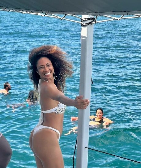 Cinnara Leal kunst nackte galerie