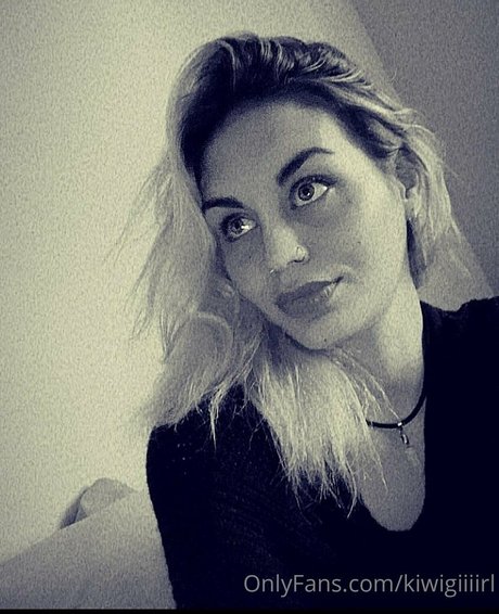 kiwigiiiirl erotische xxx bilder
